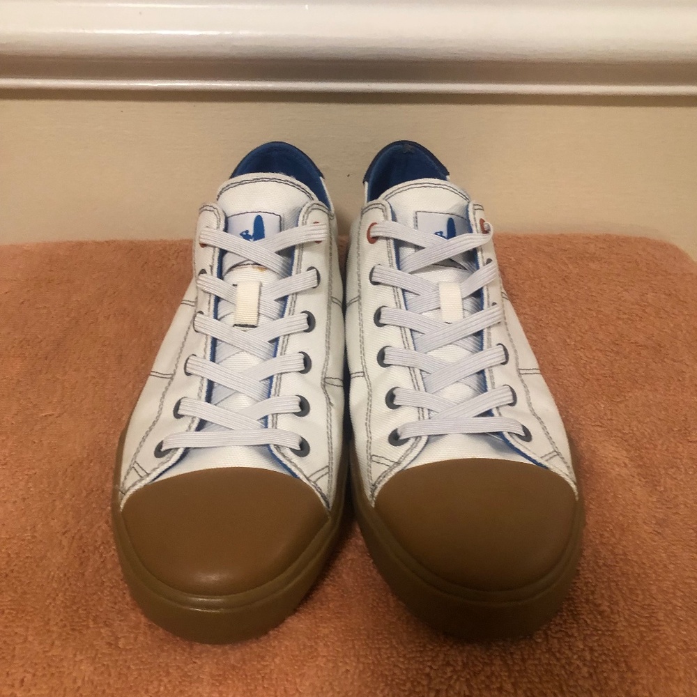 Johnnie-O Sneakers